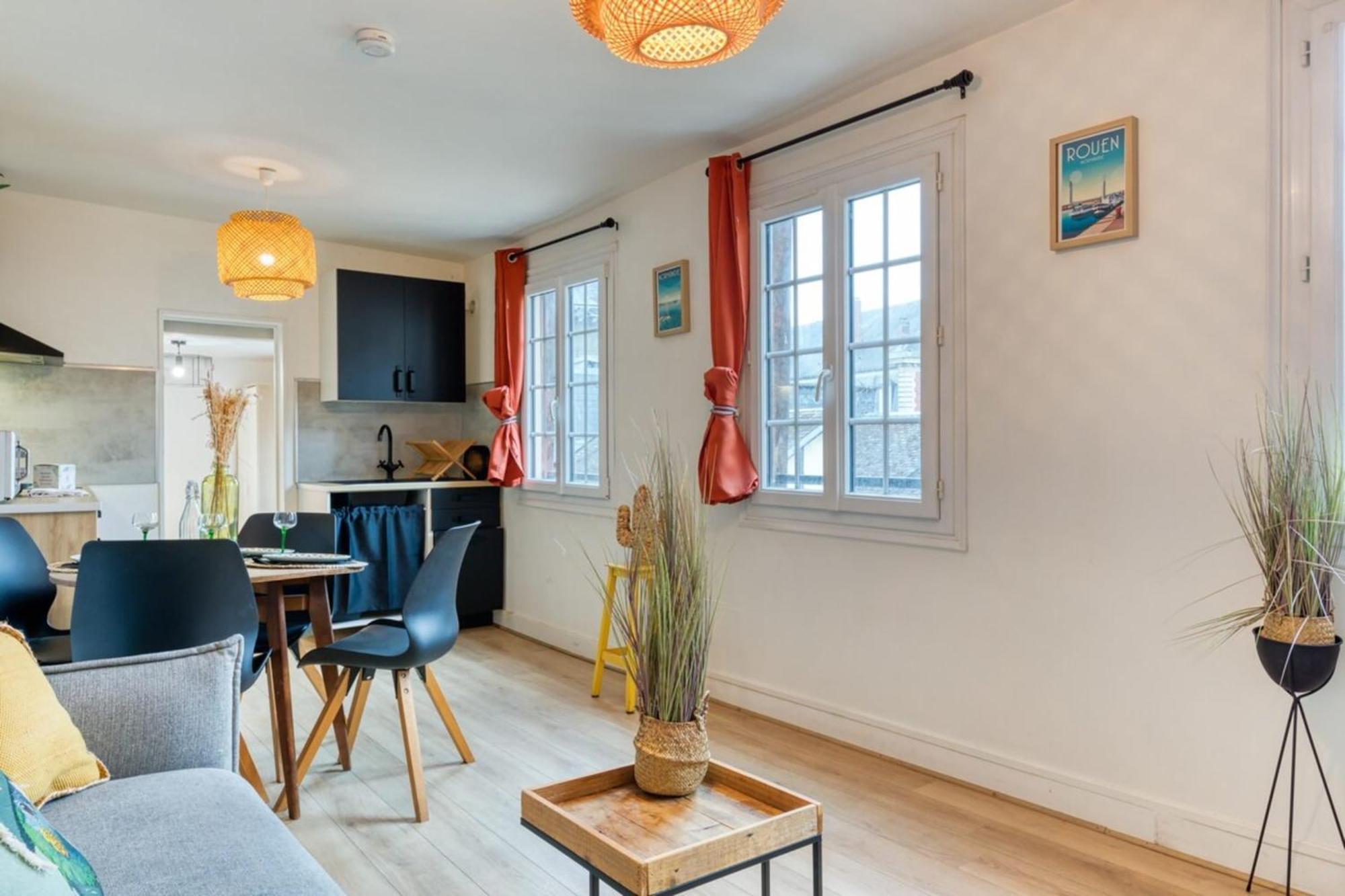 F2 Sur Cour Calme En Centre Apartment *
